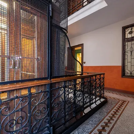 The Leaf House Apartment *
